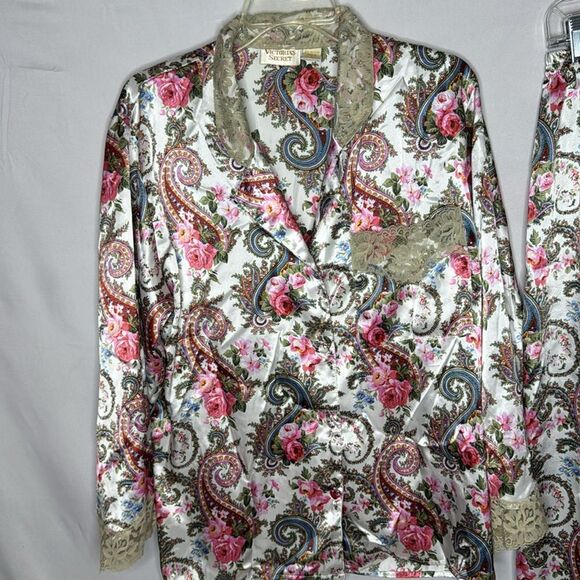 Victoria's Secret Vintage Gold Label Paisley/Rose Silky Pajama Set. Size Small. - Picture 2 of 10